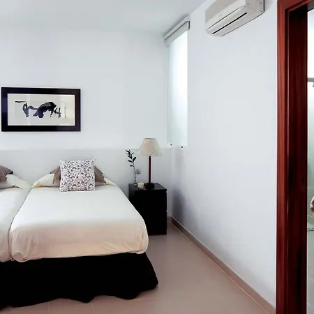 Villa Puerto Del Carmen Sleeps 6 Air Con Wifi Puerto del Carmen (Lanzarote)
