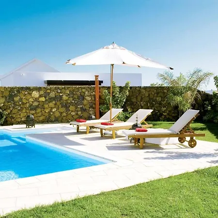 Puerto Del Carmen Sleeps 6 Air Con Wifi *